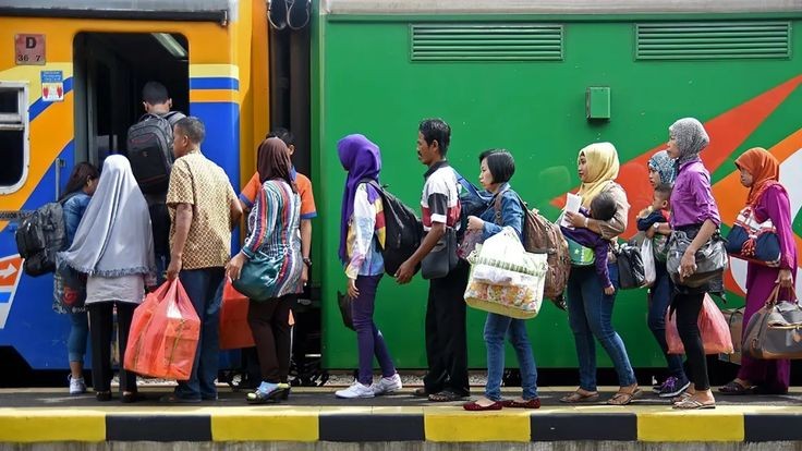 Masyarakat Beradaptasi di Tengah Perubahan Sosial dan Informasi Cepat